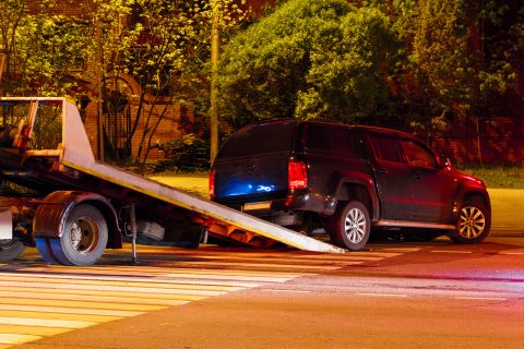 Ill. collision between semi and SUV leaves motorist dead