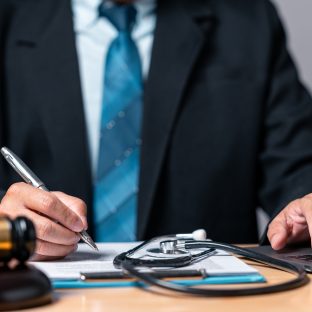 How Do I Choose the Right Personal Injury Lawyer for My Case?